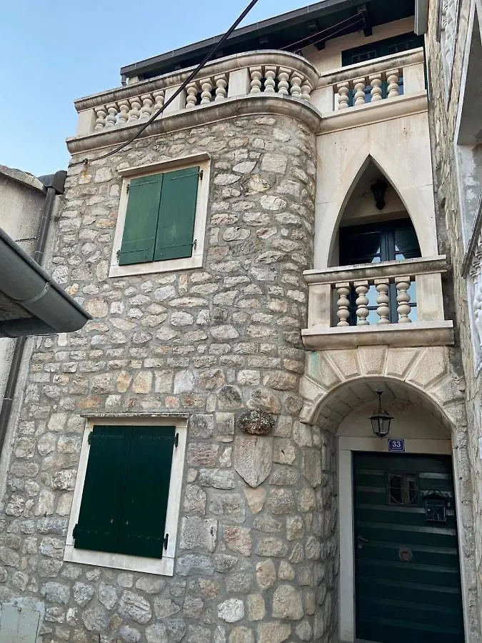 Apartment In Sukosan With Balcony, Air Conditioning, W-Lan, Washing Machine 5102-1 0*,