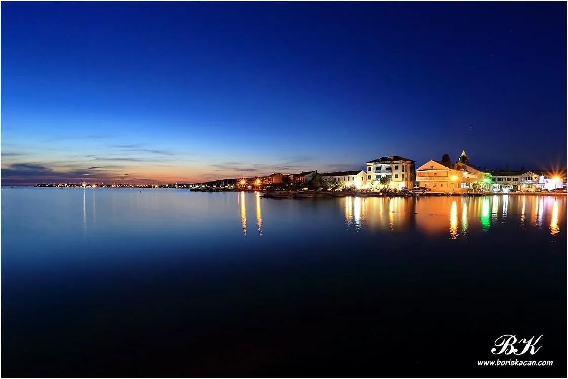 Apartment In Sukosan With Balcony, Air Conditioning, W-Lan, Washing Machine 5102-1 Croatia